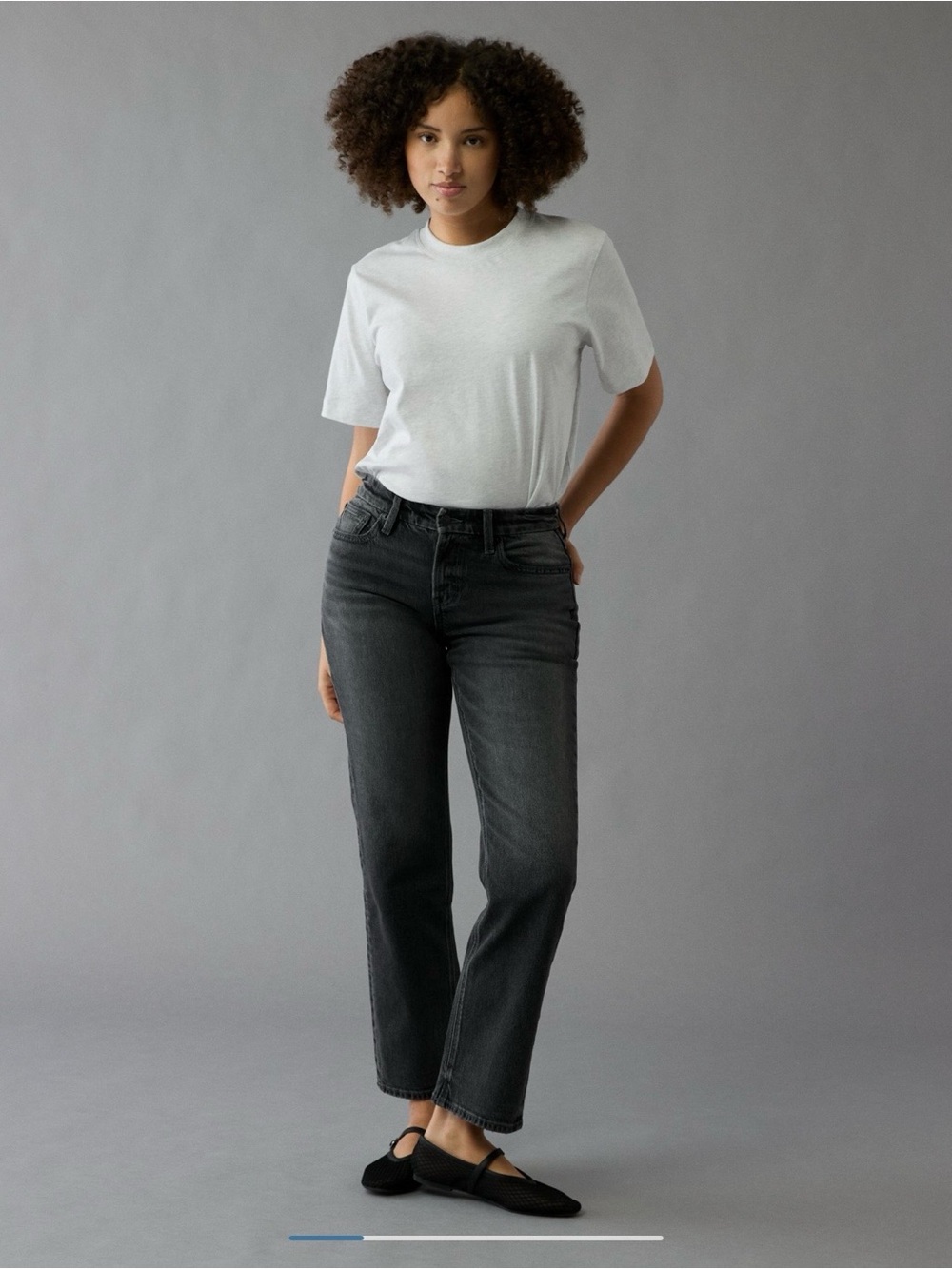 American Eagle Outfitters Curvy Straight Leg Jeans in Washed Black